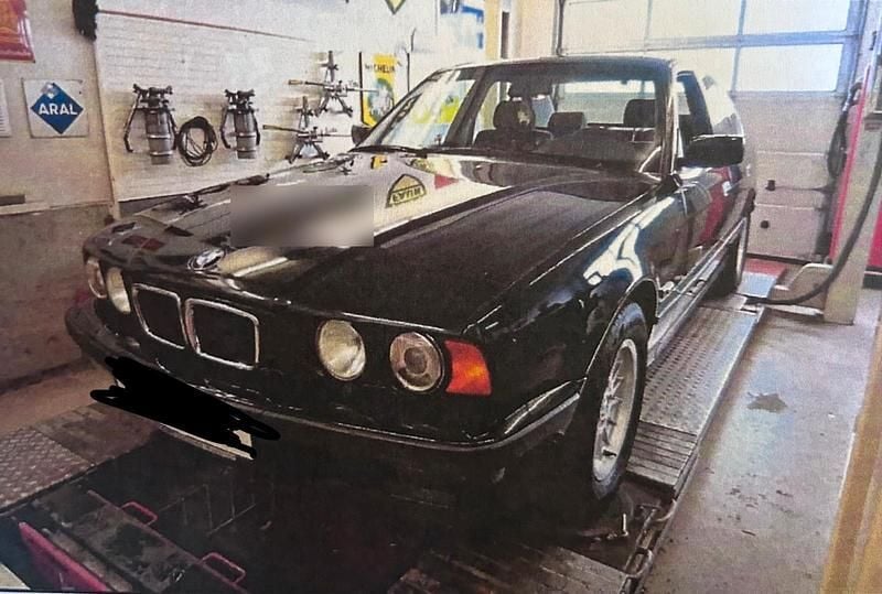 Gebraucht BMW 520 150 PS (110 kW) 1995 Grün Limousine