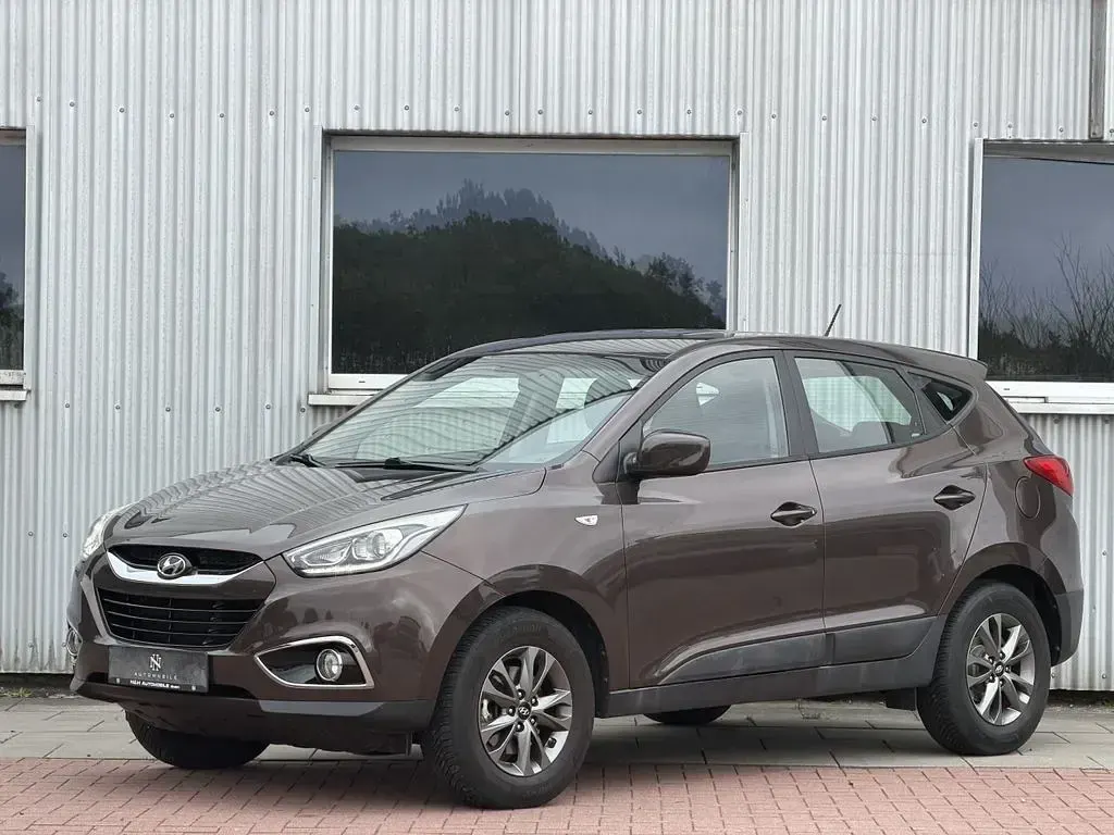 Gebraucht Hyundai ix35 Edition 135 PS (99 kW) 2015 Cool brown / mic SUV