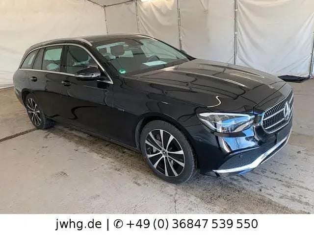 Second-hand Mercedes E300 194 CP (142 kW) 2020 Negru Berlinǎ