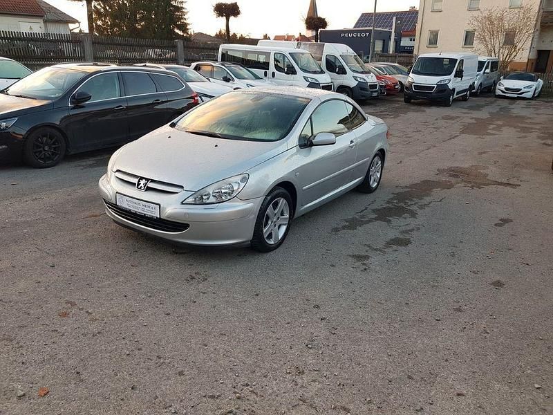 Grau Gebraucht 2003 Peugeot 307 CC Basis Cabrio | 4.390 € (Teuer) - Bild 1/4