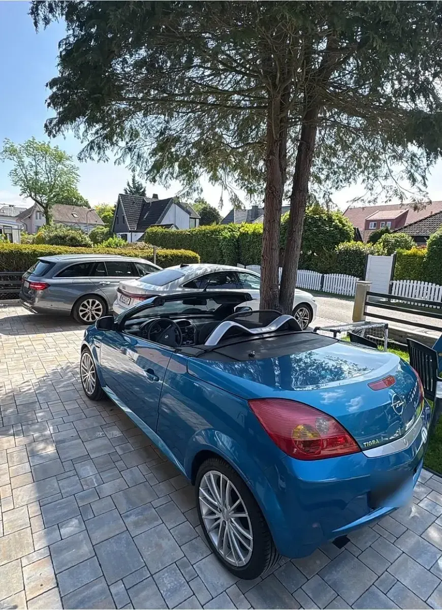 Gebraucht Opel Tigra 90 PS (66 kW) 2007 Blau Cabrio