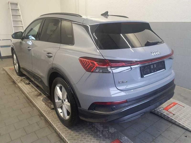 Gebraucht Audi Q4 e-tron Ambiente 150 kW (204 PS) 2022 Kieselgrau SUV