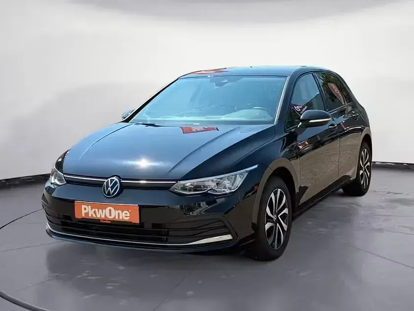 Gebraucht VW Golf VIII Active 131 PS (96 kW) 2022 Limousine