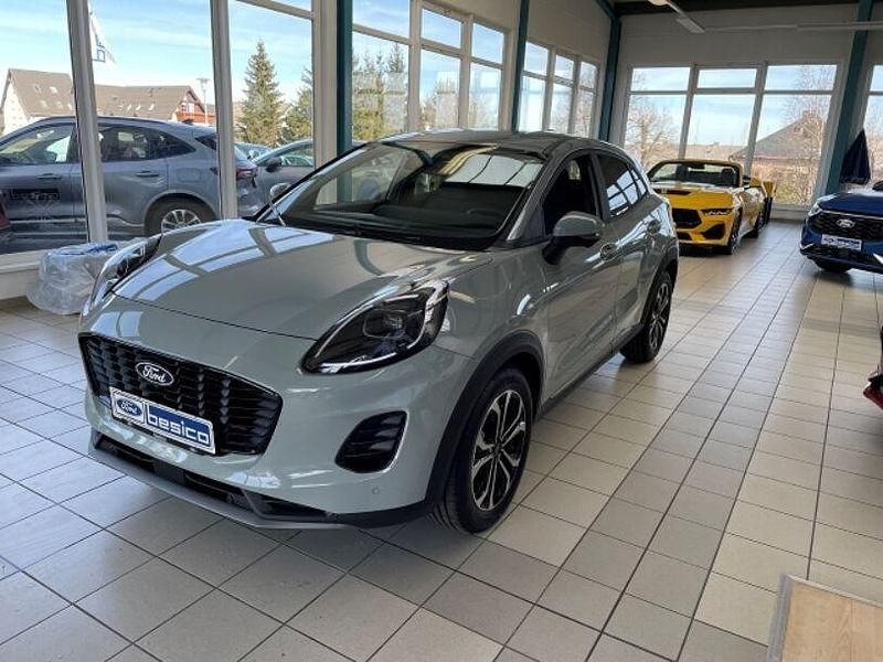 Neu Ford Puma Titanium 155 PS (114 kW) 2025 Cactus grey SUV