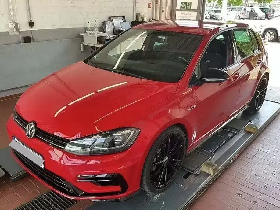 Gebraucht VW Golf VII R 310 PS (228 kW) 2017 Limousine