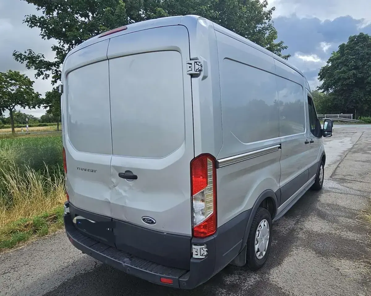 Second-hand Ford Transit Trend 105 CP (77 kW) 2017 Van