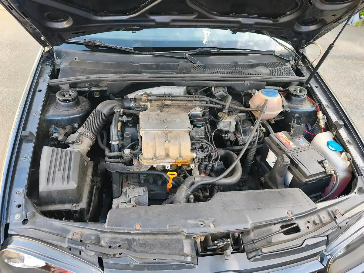 Używany VW Golf 101 KM (74 kW) 1999 Niebieski Kabriolet