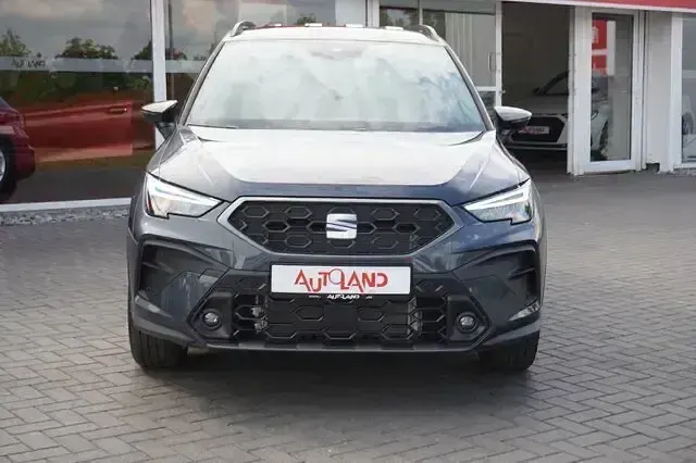 Neu Seat Arona FR 150 PS (110 kW) 2026 Grau SUV