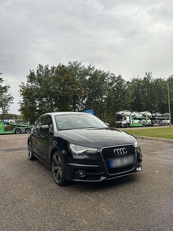 Andere farben Gebraucht 2012 Audi A1 S-Line Kleinwagen | 9.799 € (Guter Preis) - Bild 1/4