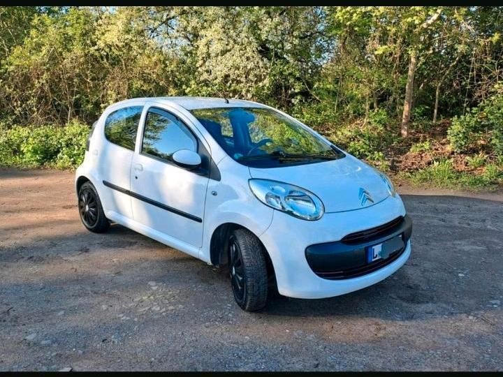Weiß Gebraucht 2008 Citroën C1 Kleinwagen | 4.999 € (Teuer) - Bild 1/4