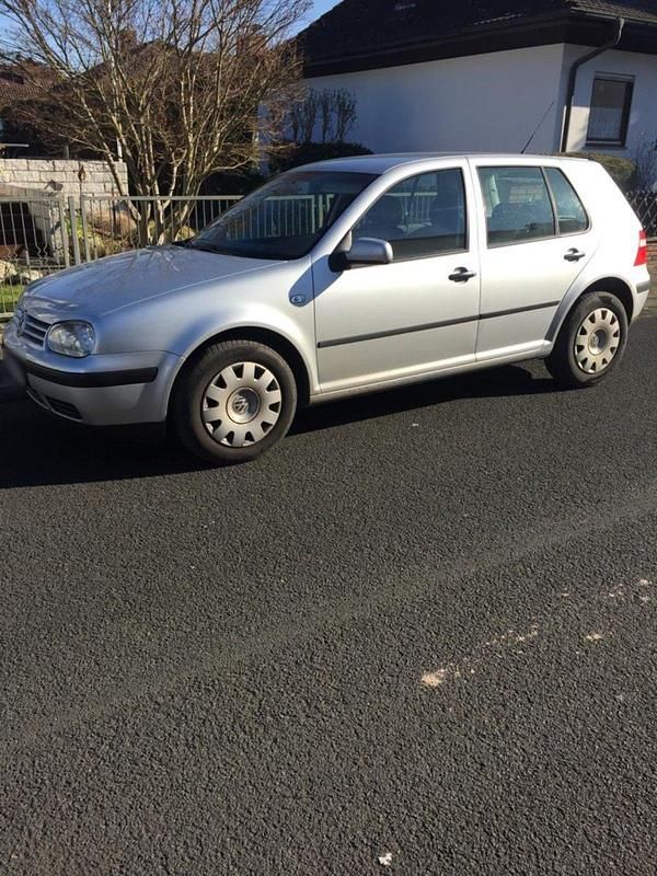 Gebraucht VW Golf IV 75 PS (55 kW) 2003 Silber Limousine