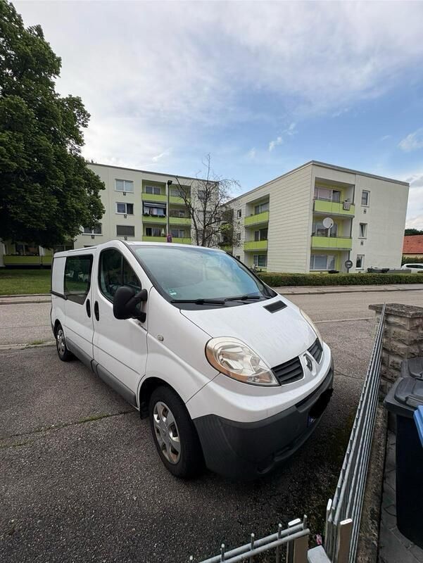 Weiß Gebraucht 2012 Renault Trafic Van | 5.500 € - Bild 1/4