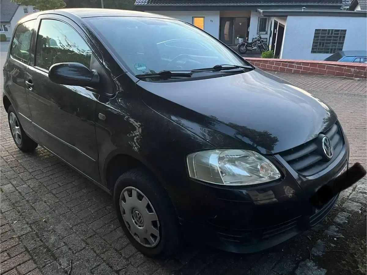 Używany VW Fox 54 KM (39 kW) 2005 Czarny Hatchback