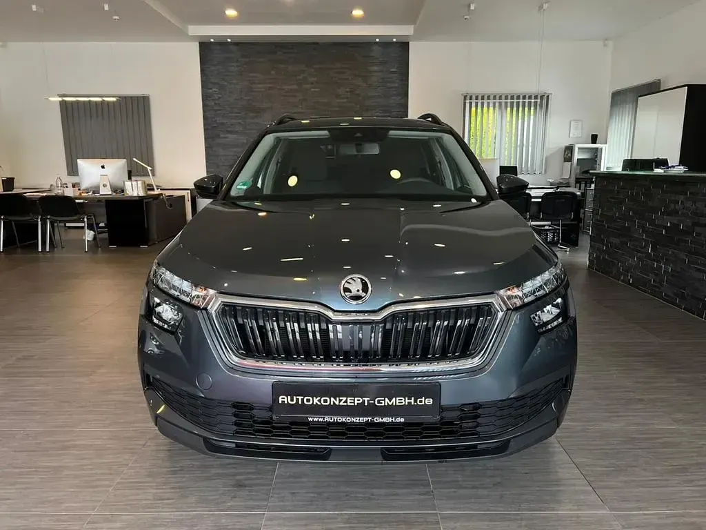 Gebraucht Skoda Kamiq 95 PS (69 kW) 2022 Grau SUV
