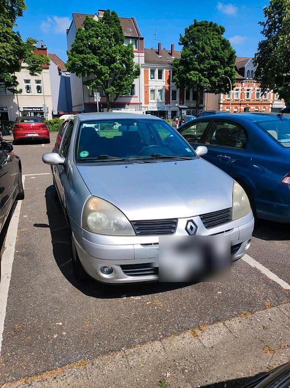 Gebraucht Renault Clio II 75 PS (55 kW) 2005 Silber Kleinwagen