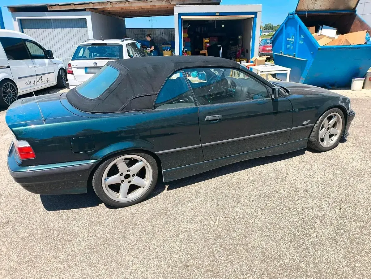 Gebraucht BMW 325 Cabriolet 192 PS (141 kW) 1994 Grün Cabrio