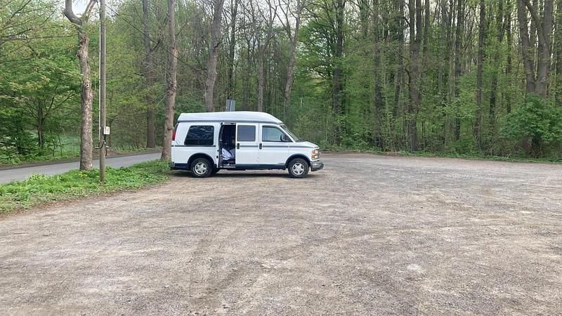 Weiß Gebraucht 1998 Chevrolet Express Van / Kleinbus | 12.000 € - Bild 1/2