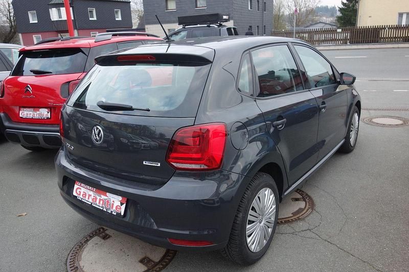 Gebraucht VW Polo Trendline 60 PS (44 kW) 2015 Grau Kleinwagen