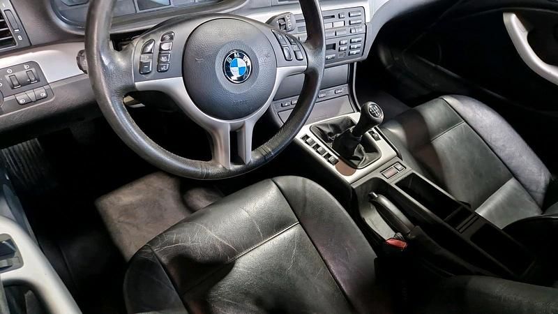 Gebraucht BMW 318 Cabriolet 150 PS (110 kW) 2005 Grau Cabrio