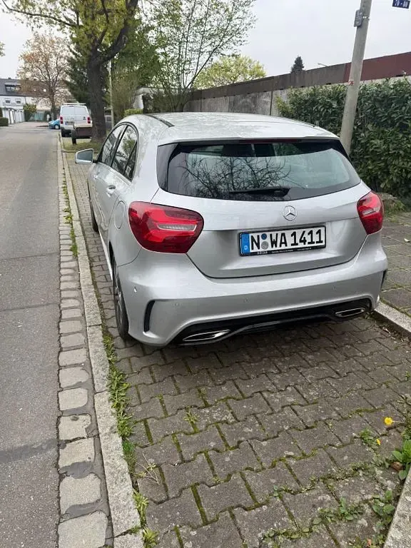 Second-hand Mercedes A220 184 CP (135 kW) 2017 Argintiu Berlinǎ