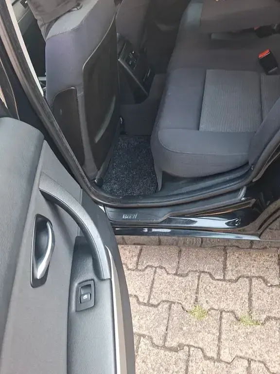 Gebraucht BMW 320 150 PS (110 kW) 2006 Schwarz Limousine