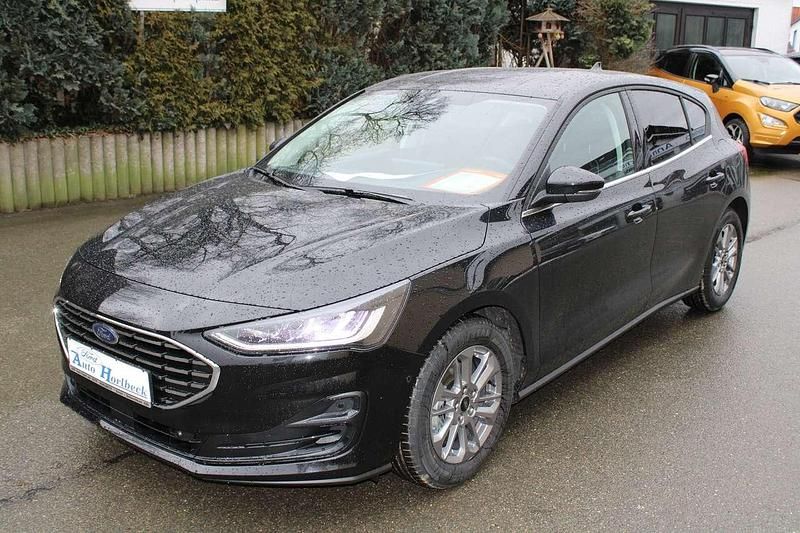 Gebraucht Ford Focus Titanium 125 PS (91 kW) 2023 Agateblack Limousine