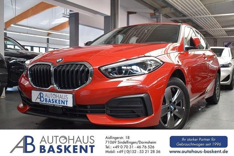 Rot Gebraucht 2023 BMW 118 Advantage Kleinwagen | 24.490 € (Fairer Preis) - Bild 1/4
