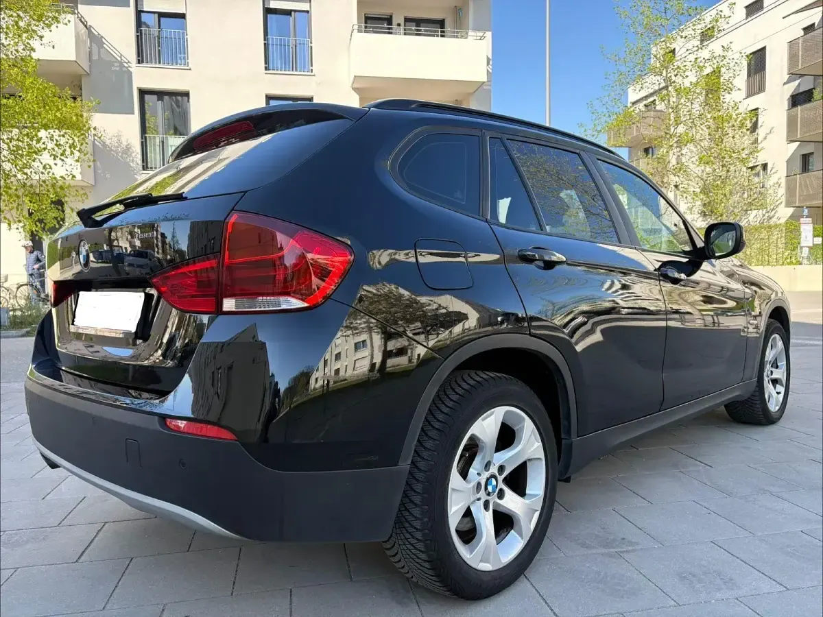 Gebraucht BMW X1 Sport Line 177 PS (130 kW) 2011 Schwarz SUV