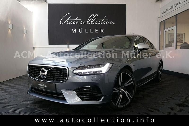Grau Gebraucht 2019 Volvo S90 R-Design Limousine | 31.997 € - Bild 1/4
