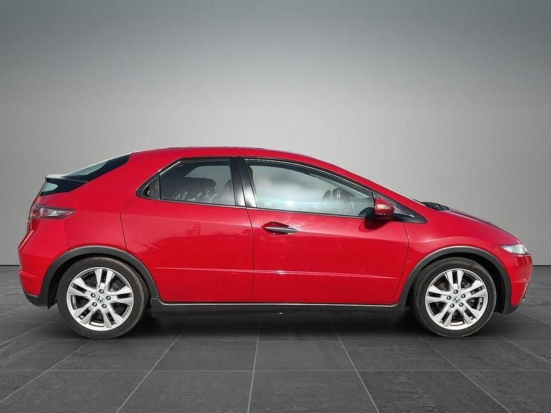 Gebraucht Honda Civic 140 PS (102 kW) 2009 Rot Limousine