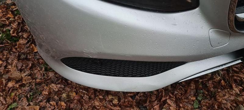 Silber Gebraucht 2019 Mercedes E220 Limousine | 18.500 € (Superpreis) - Bild 1/4