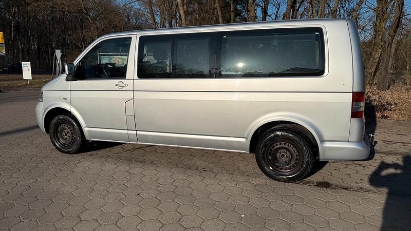 Gebraucht VW T5 105 PS (77 kW) 2006 Silber Van