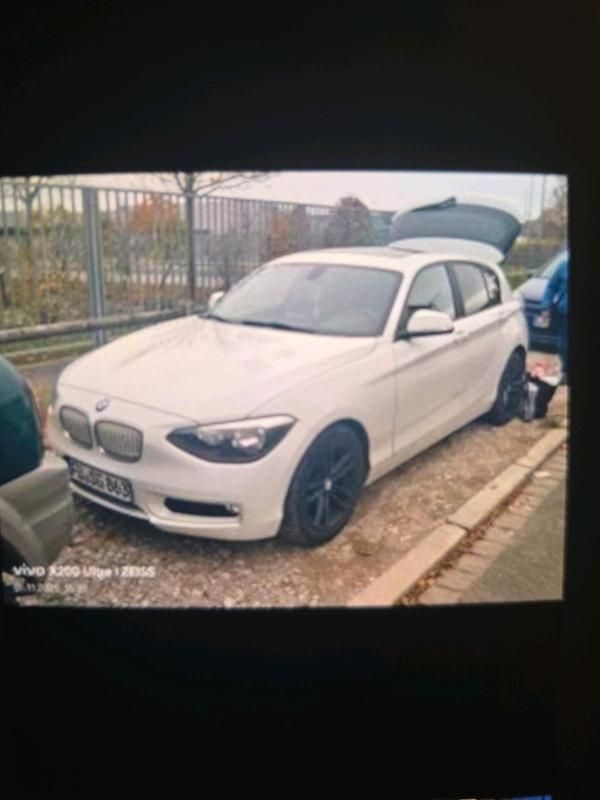 Weiß Gebraucht 2013 BMW 116 Kleinwagen | 10.000 € - Bild 1/4