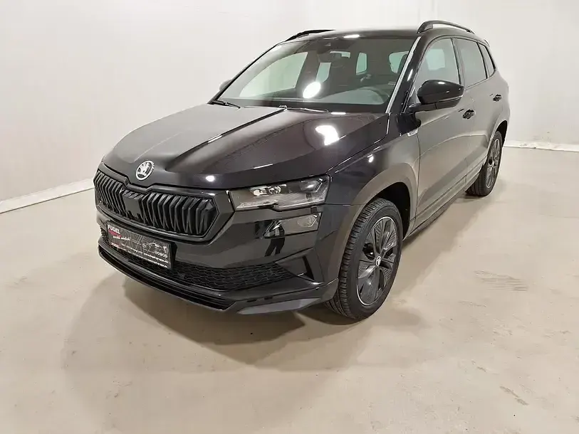 Gebraucht Skoda Karoq SportLine 150 PS (110 kW) 2023 Schwarz SUV
