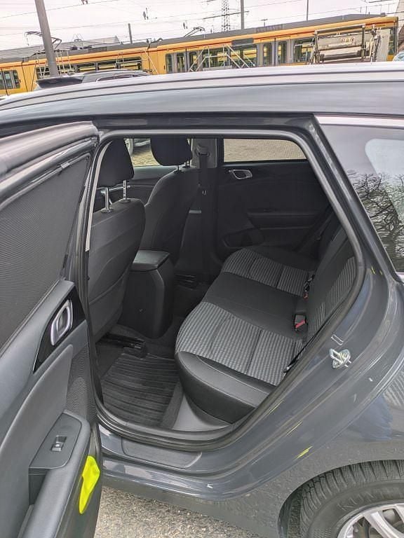 Gebraucht Kia Ceed 160 PS (117 kW) 2022 Schwarz Kleinwagen