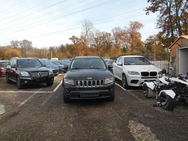 Schwarz Gebraucht 2011 Jeep Compass Limited SUV | 4.600 € (Fairer Preis) - Bild 1/4