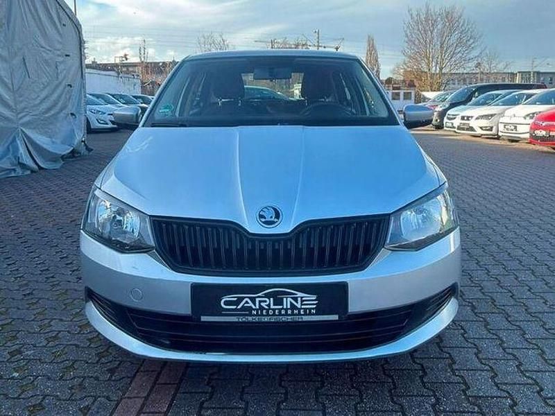 Gebraucht Skoda Fabia 60 PS (44 kW) 2016 Silber Limousine