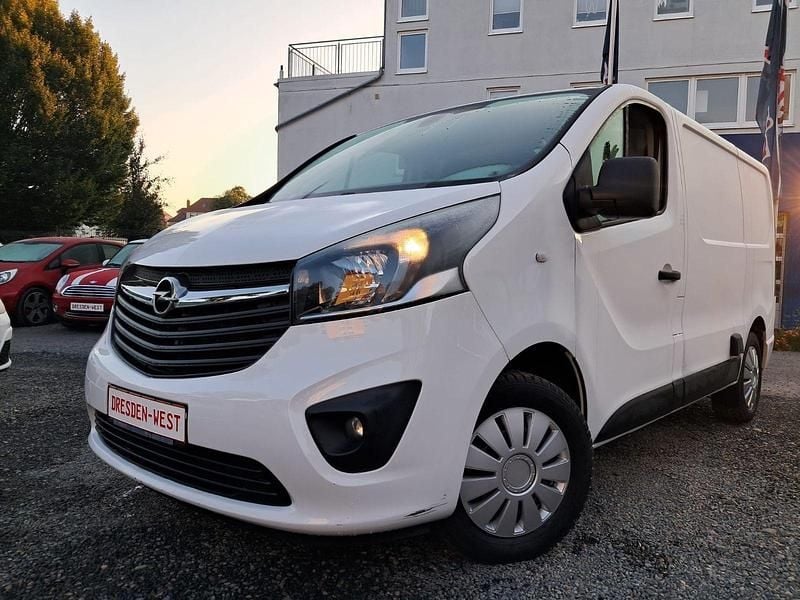 Weiß Gebraucht 2014 Opel Vivaro Van / Kleinbus | 7.199 € (Guter Preis) - Bild 1/4