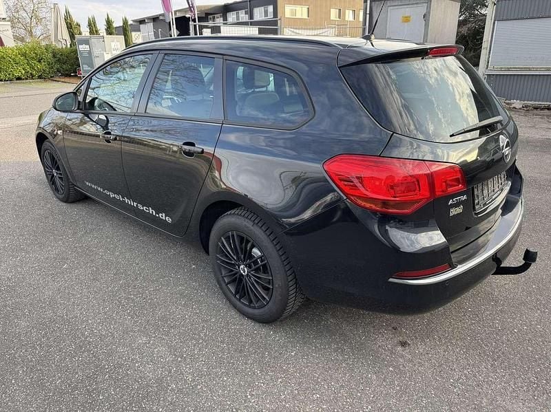Gebraucht Opel Astra Style 140 PS (102 kW) 2015 Schwarz Kombi