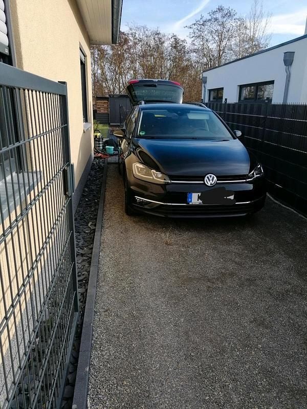 Schwarz Gebraucht 2020 VW Golf VII Kombi | 15.000 € (Superpreis) - Bild 1/4