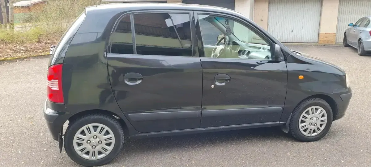Gebraucht Hyundai Atos 63 PS (46 kW) 2008 Schwarz Kleinwagen