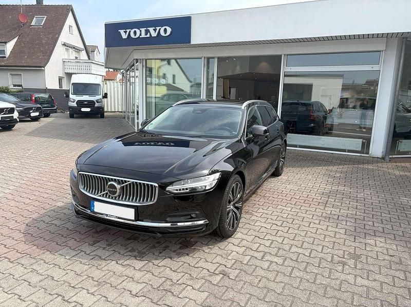 Onyx black / metallic (metallic) Gebraucht 2024 Volvo V90 Plus Kombi | 48.900 € (Fairer Preis) - Bild 1/4