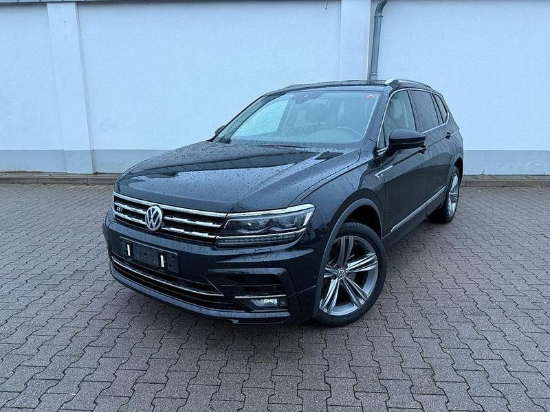 Schwarz Gebraucht 2019 VW Tiguan Allspace R-line SUV | 28.500 € (Fairer Preis) - Bild 1/4