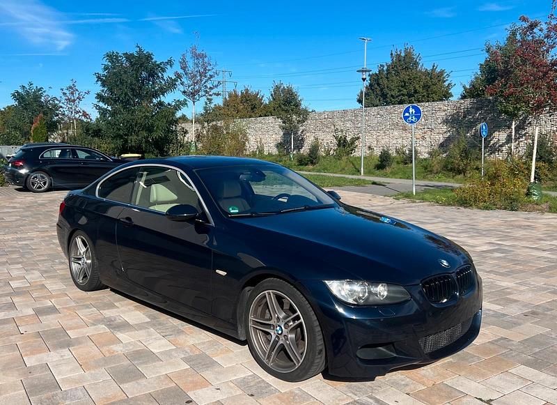 Blau Gebraucht 2008 BMW 335 Coupé | 11.800 € (Superpreis) - Bild 1/4