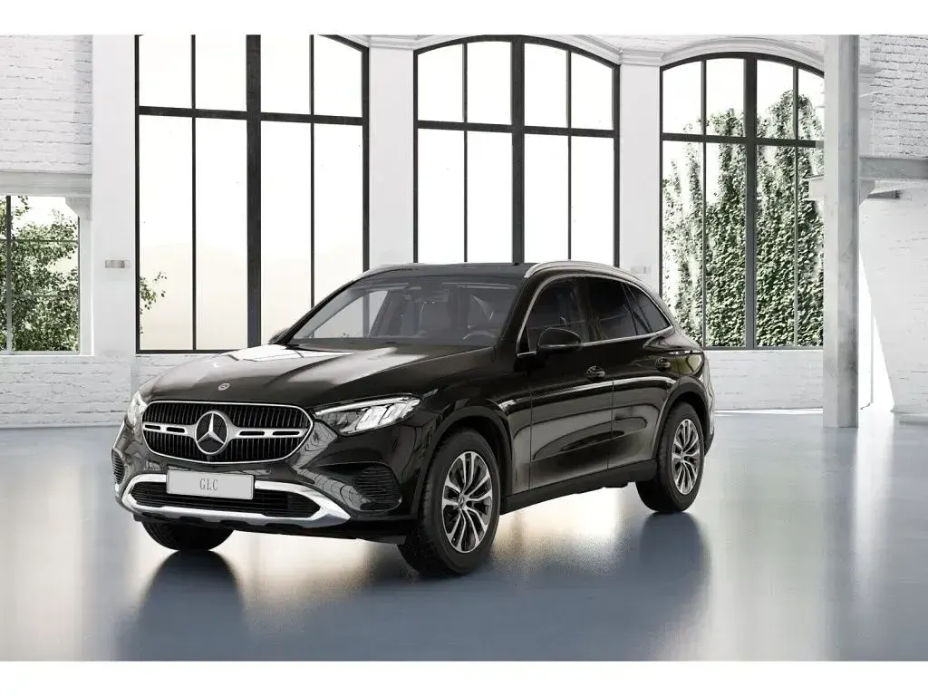 Gebraucht Mercedes GLC220 Avantgarde 197 PS (144 kW) 2025 Schwarz SUV