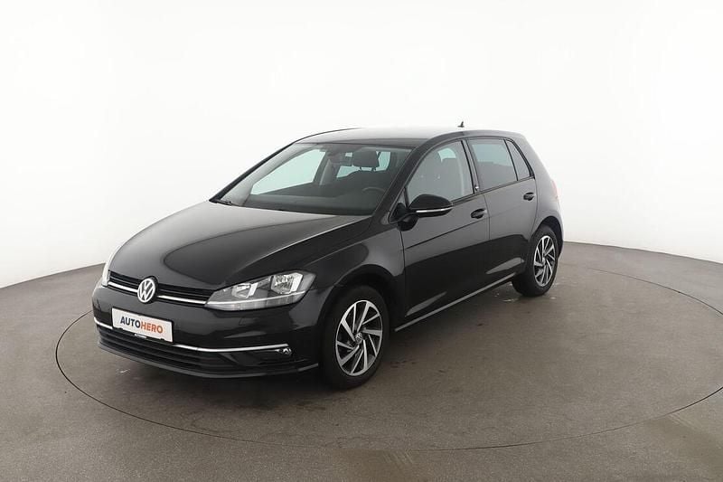 Schwarz Gebraucht 2017 VW Golf VII Sound Limousine | 13.650 € (Fairer Preis) - Bild 1/3