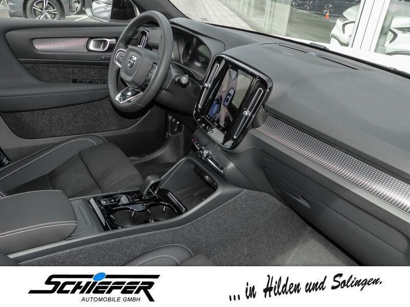 Gebraucht Volvo XC40 Plus 163 PS (119 kW) 2024 Weiß SUV