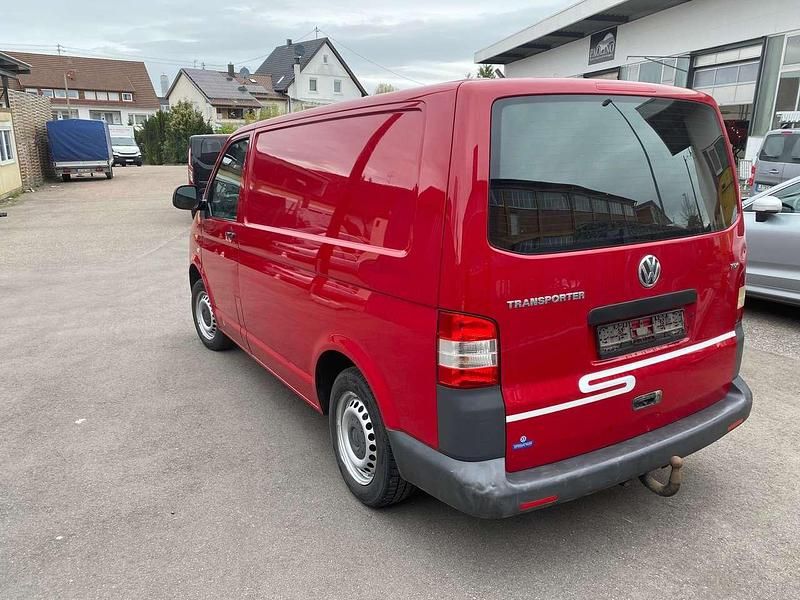 Gebraucht VW Transporter 84 PS (61 kW) 2010 Rot Van