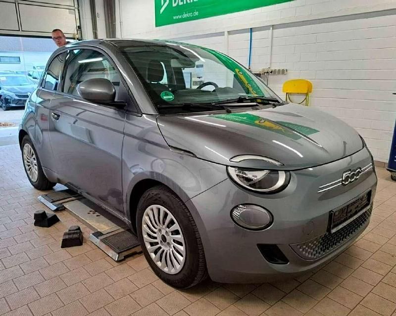 Gebraucht Fiat 500e 86 kW (118 PS) 2023 Grau Kleinwagen