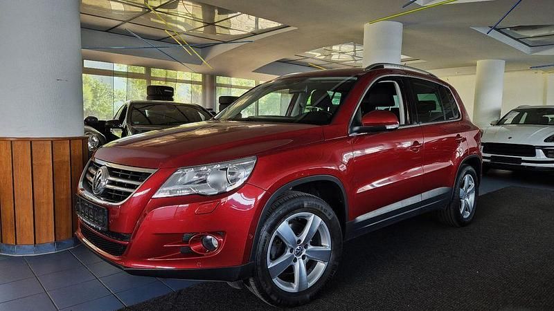 Rot Gebraucht 2011 VW Tiguan Team SUV | 7.990 € (Fairer Preis) - Bild 1/4